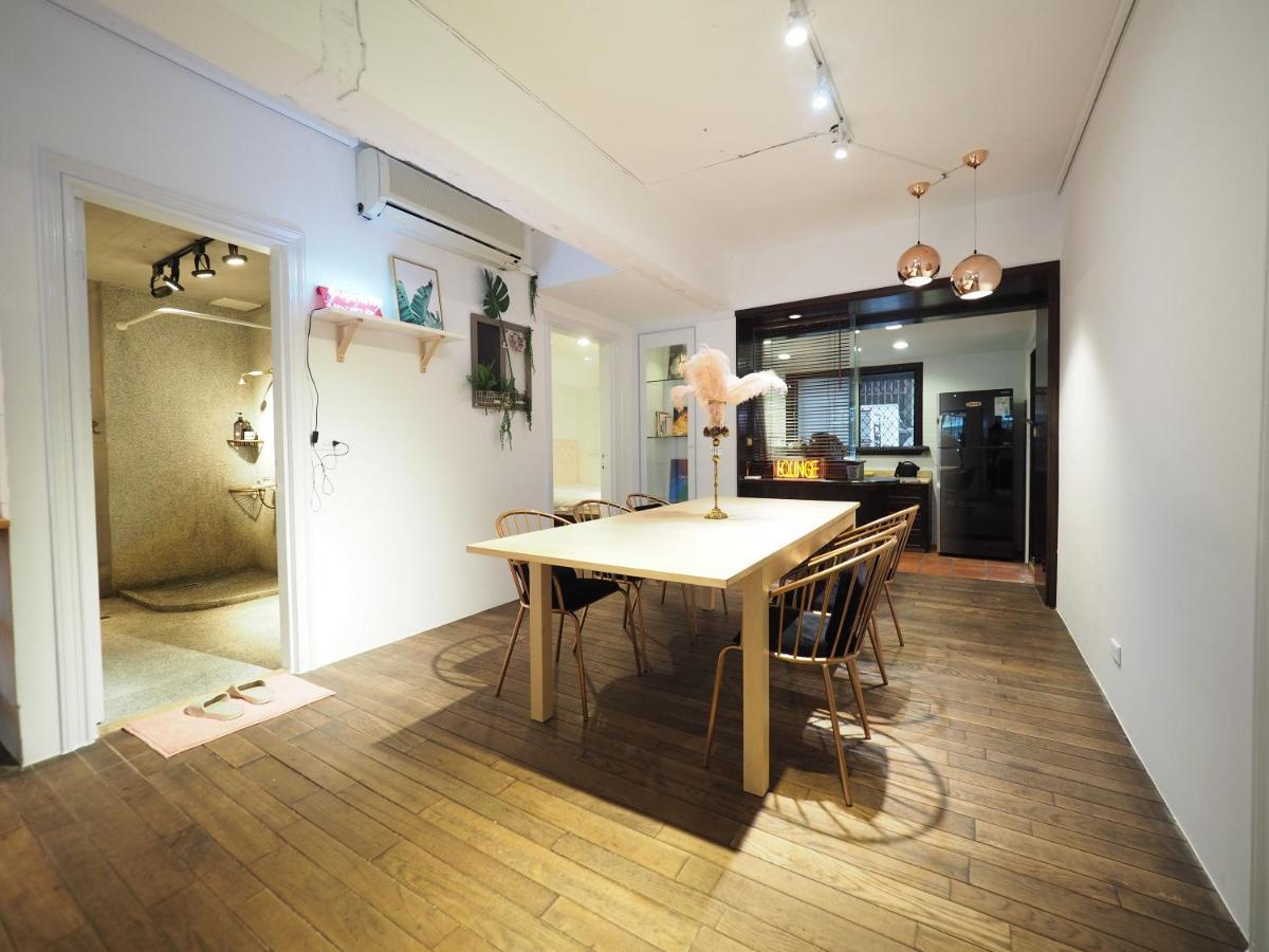 Piano House *